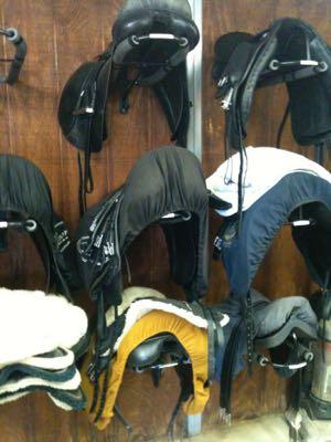 saddle-racks